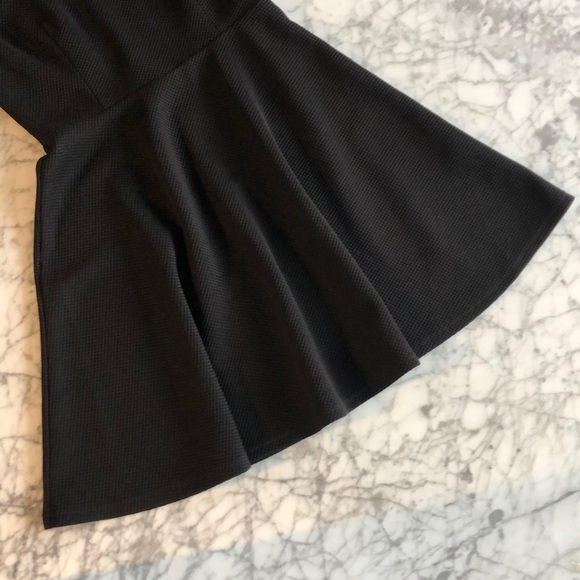 NWOT Forever 21 Dress - Picture 3 of 6